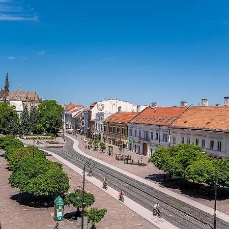 Premium Center 3 150m2 Hlavna Ulica Kösice